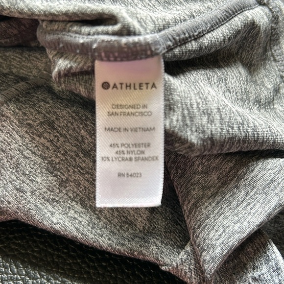 Athleta PACIFICA CONTOURED Grey HEATHER TEE UPF Swim Paddle Beach Sz S - Picture 10 of 13